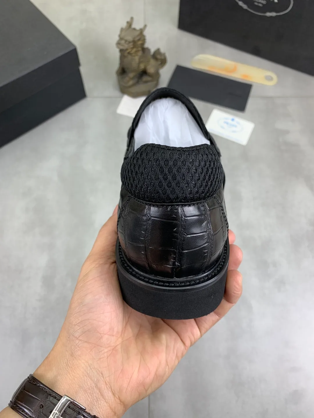 Men's shoes 💰P480 new style 💰 💎💎💎 water-dyed cow lining original order quality PRADA —🆘.Prada original purchase agent, high-end business leather shoes, fabric: imported from Italy cowhide material ➕ water-dyed cow lining/cowhide lining ➕ special original outsole, fine workmanship, real thing ^_^ Photographed 🎬size: 39-44